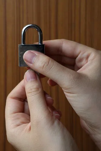 Windsor Locks CT Locksmith Store Windsor Locks, CT 860-358-0722 - residential-lockouts