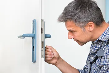 Windsor Locks CT Locksmith Store Windsor Locks, CT 860-358-0722 - unlock-door