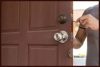 Windsor Locks CT Locksmith Store Windsor Locks, CT 860-358-0722 Windsor Locks CT Locksmith Store Windsor Locks, CT 860-358-0722 - zip-01